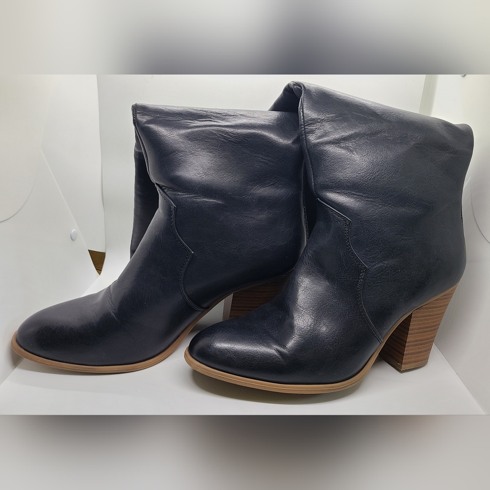 JustFab Black Boots, size 11